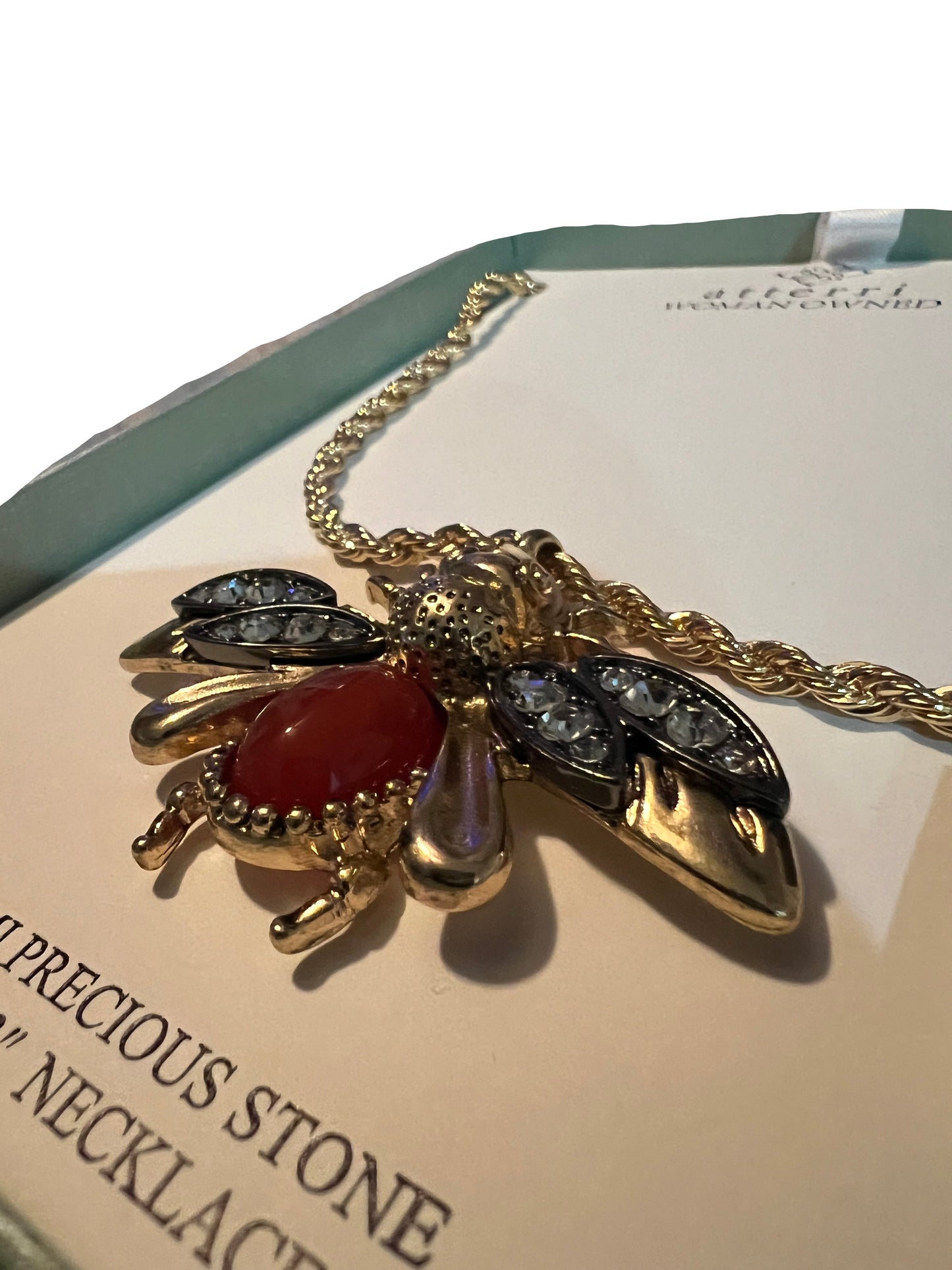 Atteri Bee Necklace