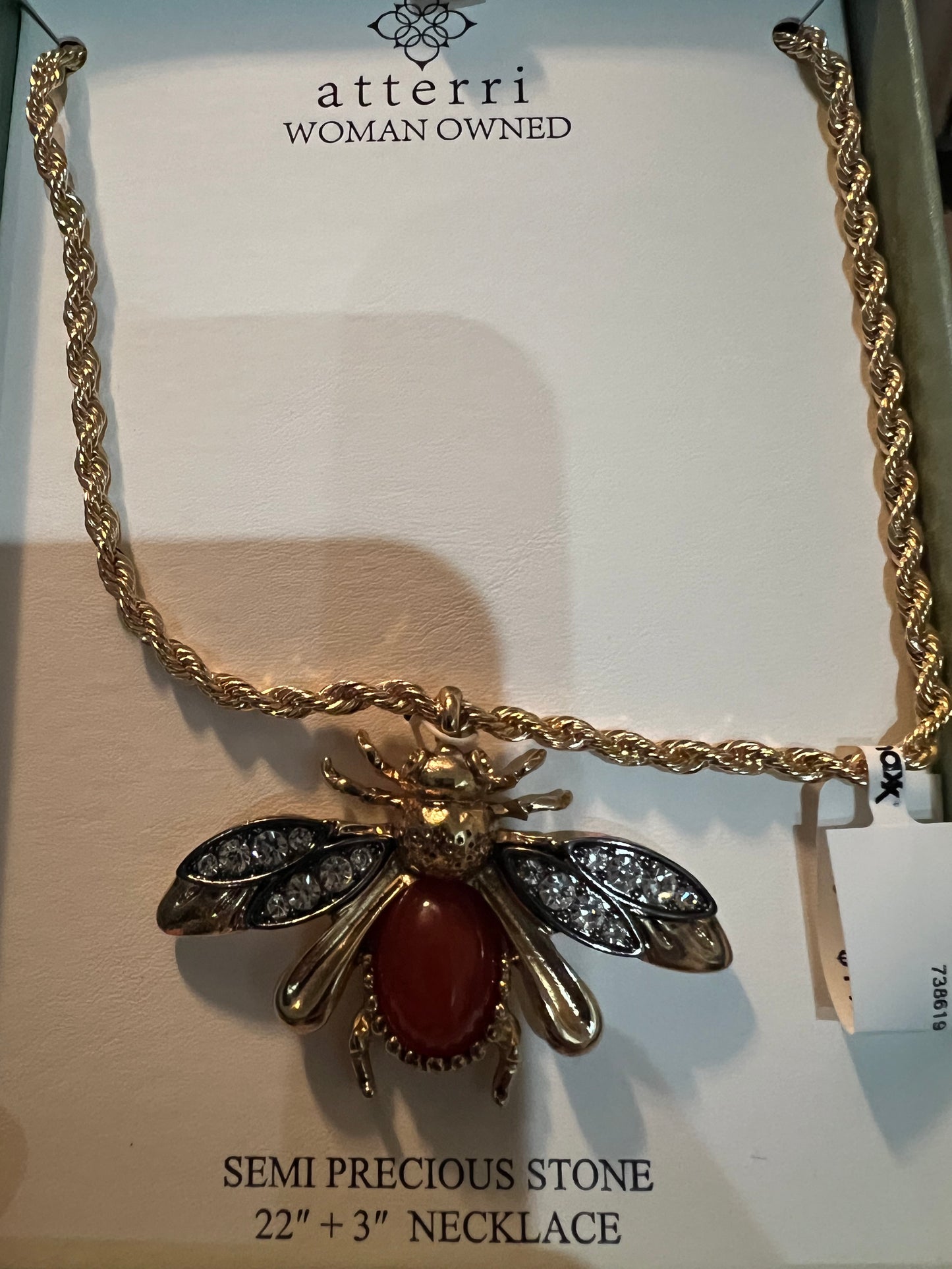 Atteri Bee Necklace