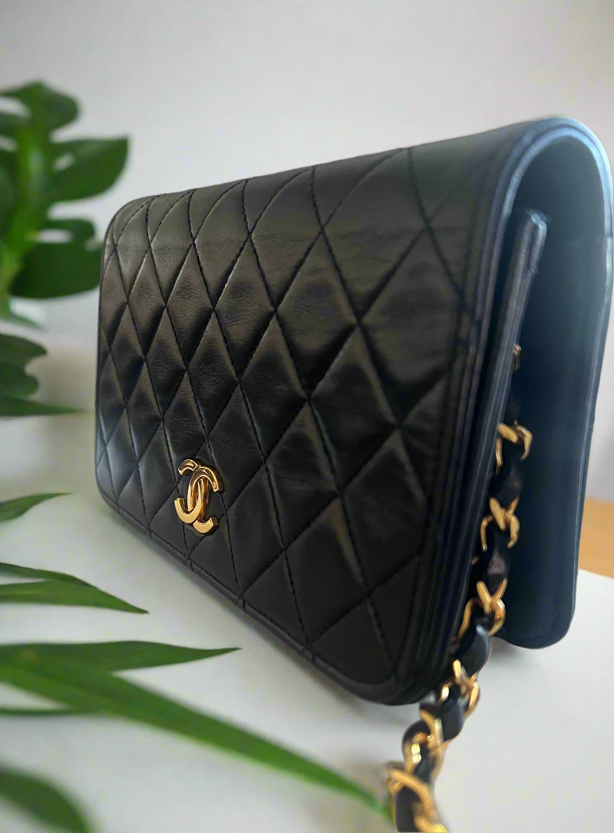 Chanel Vintage Small Single Flap - Navy