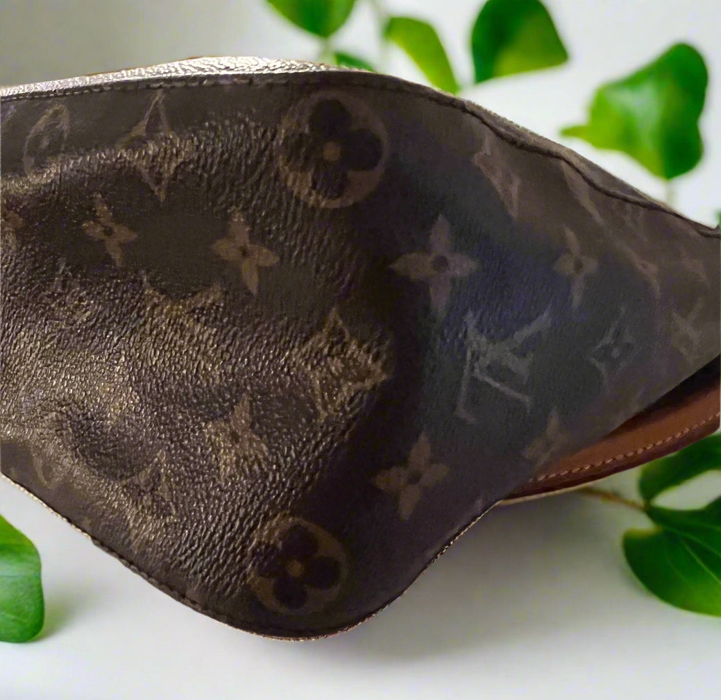 Louis Vuitton Monogram Looping GM