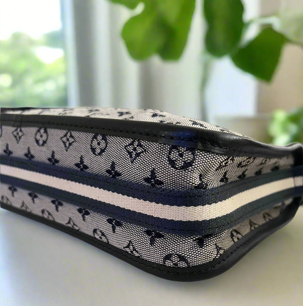Louis Vuitton Navy Mini Lin Kathleen Pochette