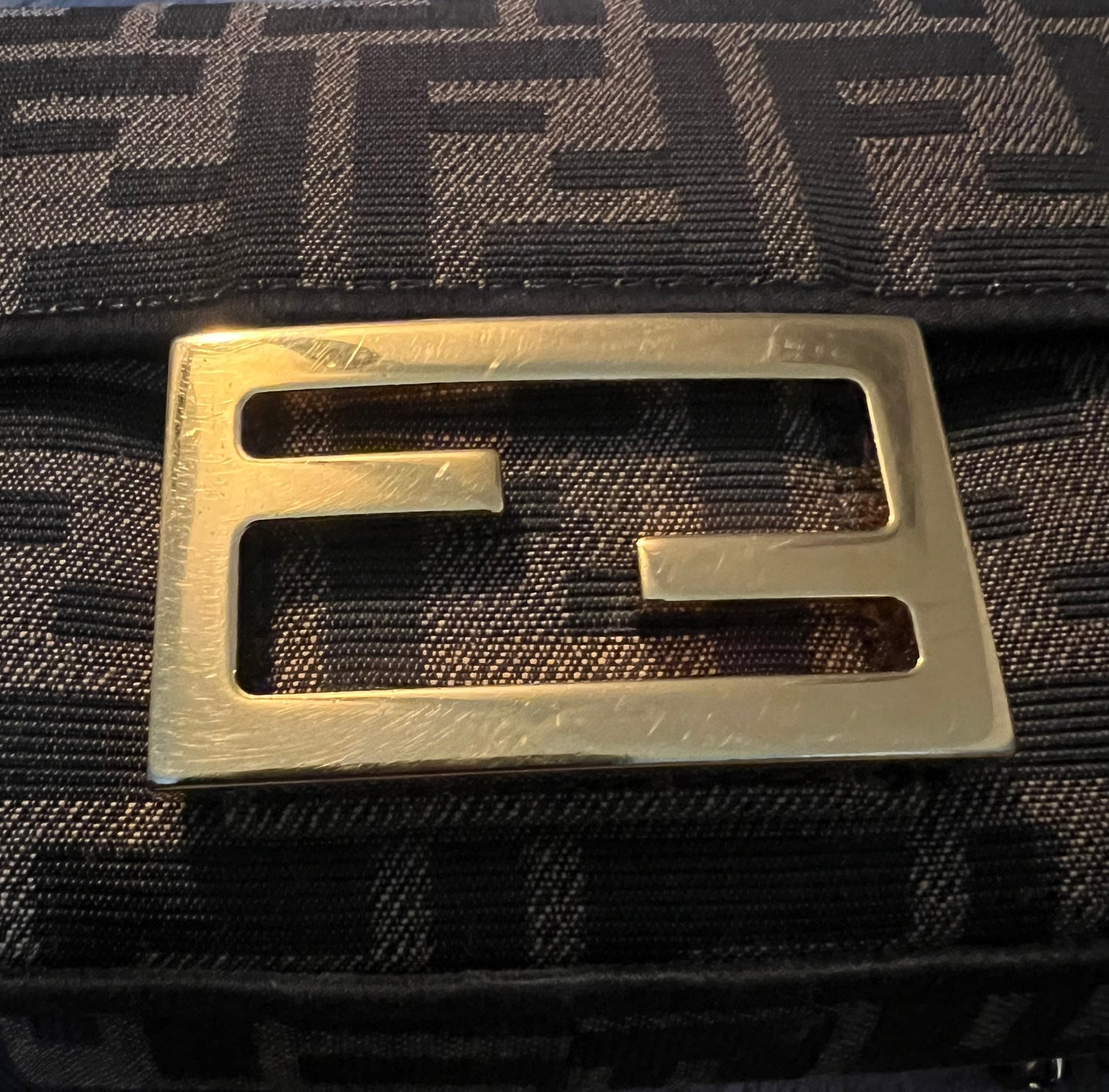 Fendi Midi Chain Zucca Baguette