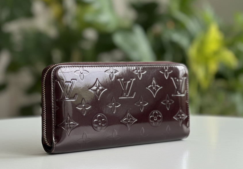 Louis Vuitton Amarante Vernis Zip Wallet