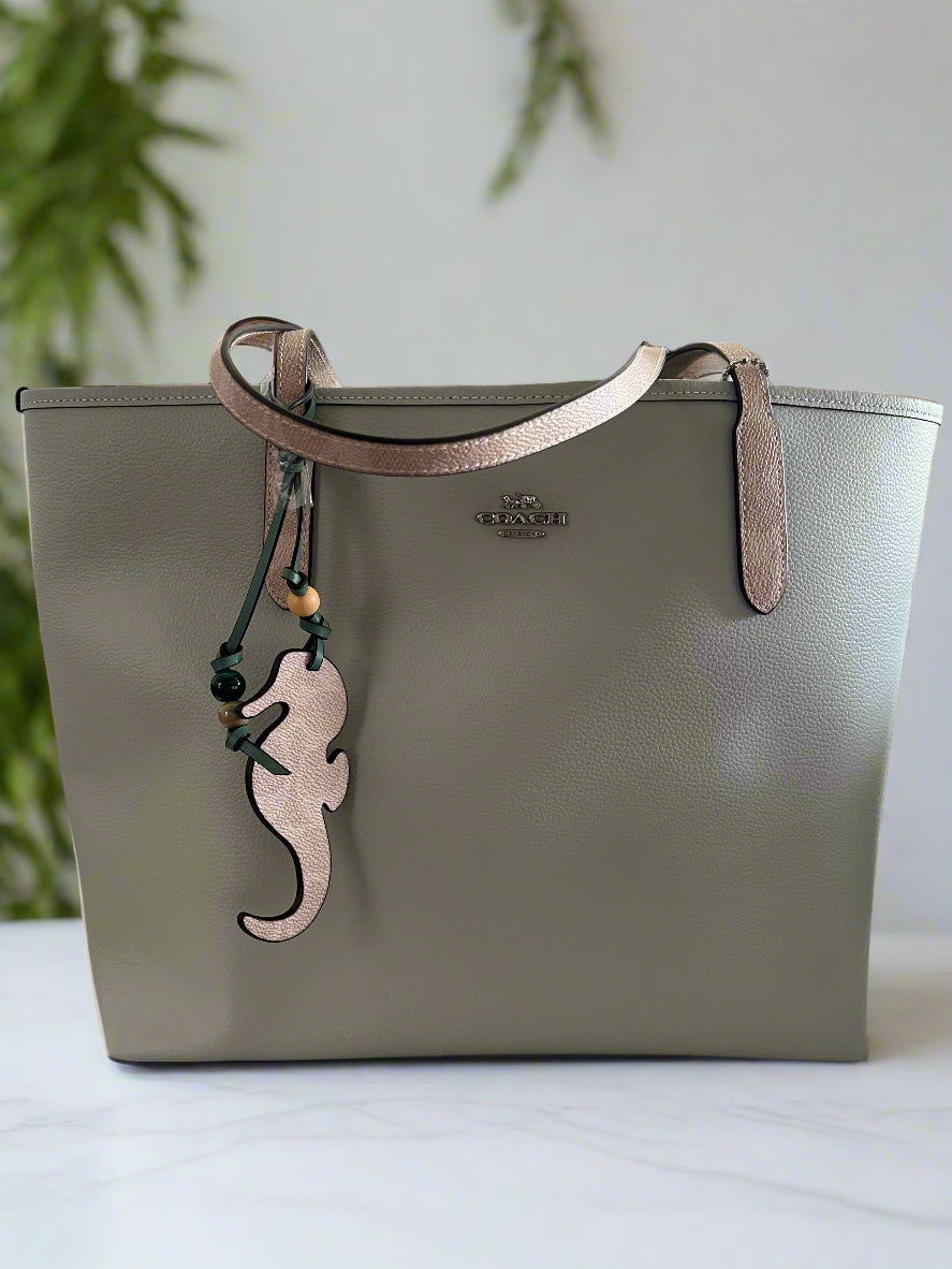 Coach City Tote Bag with Seahorse Charm – ♠️ ALL-In