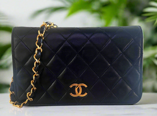 Chanel Vintage Small Single Flap - Navy