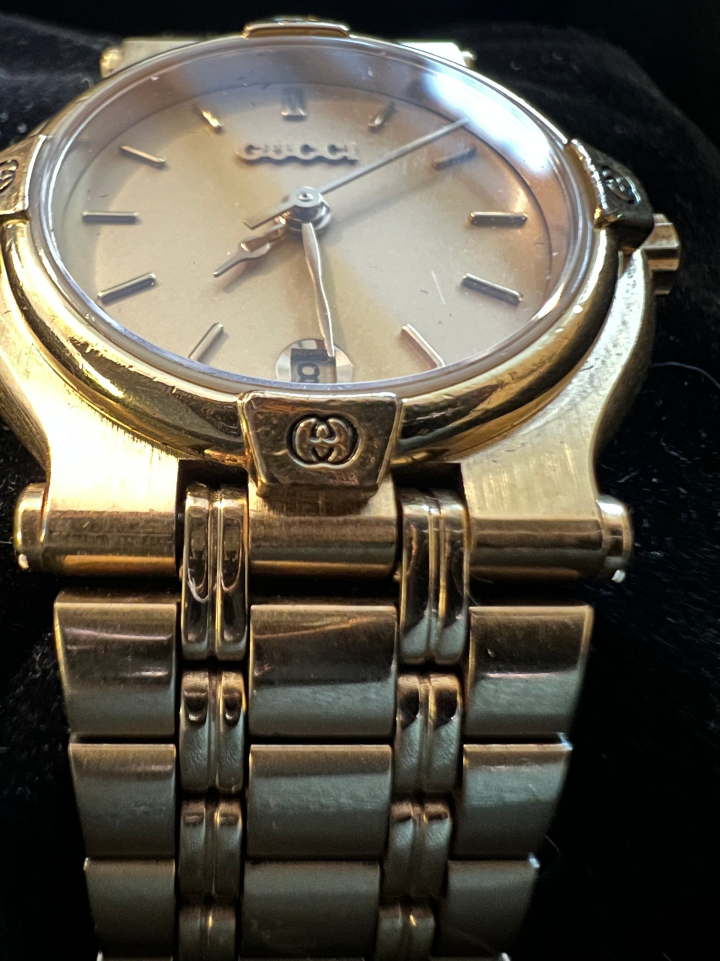 Gucci Vintage Gold Toned Watch