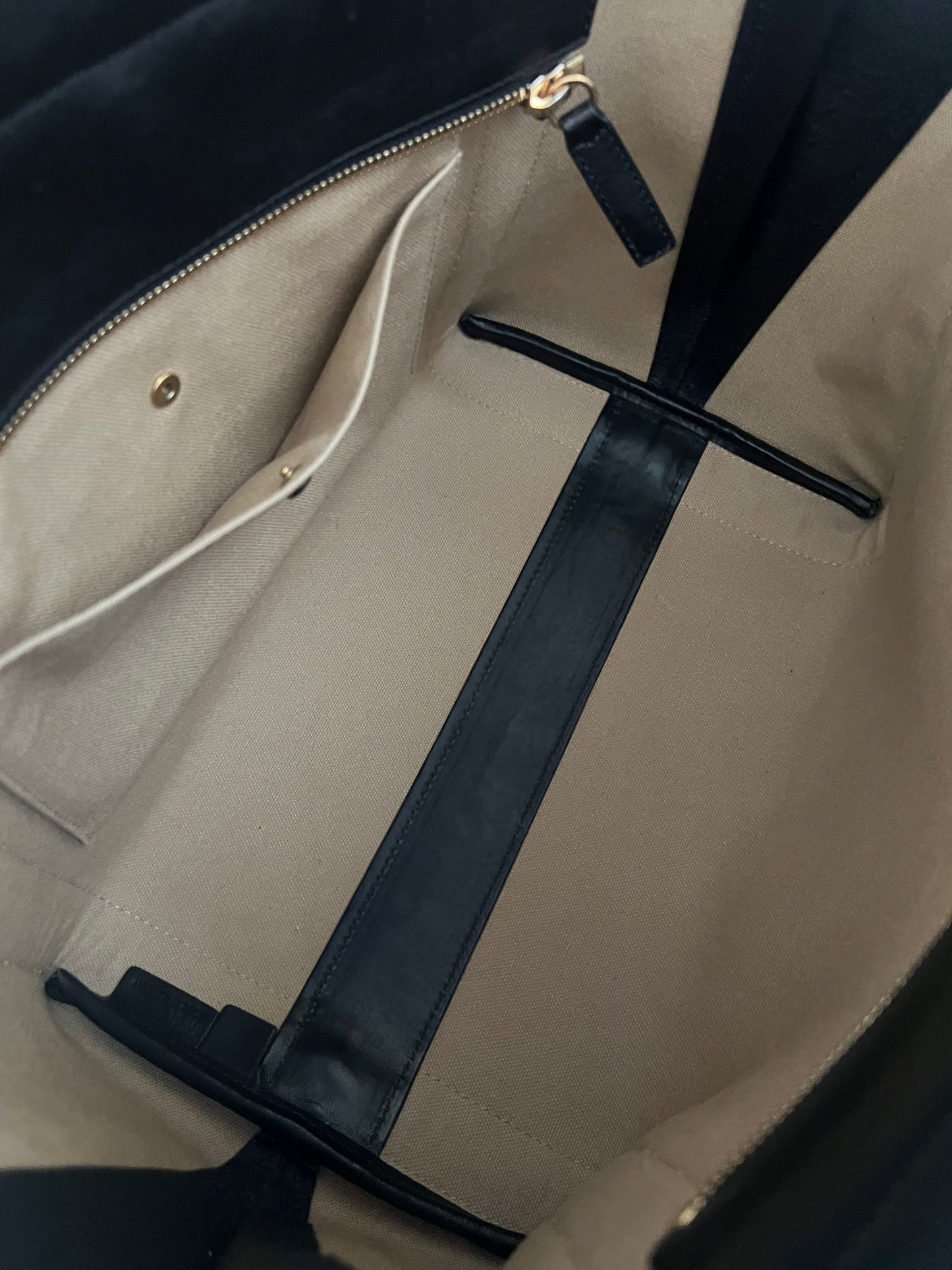 Chloe Alison Black and Navy Leather Tote