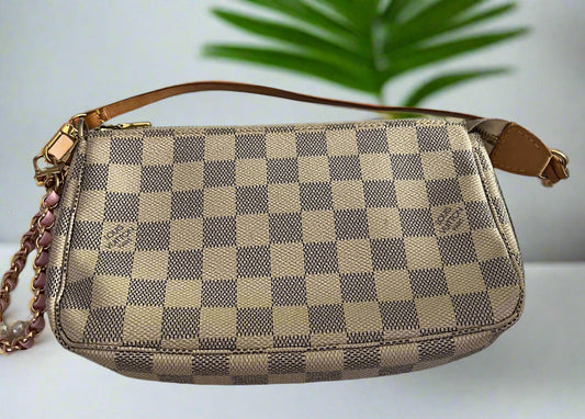 Louis Vuitton Damier Azur Pochette