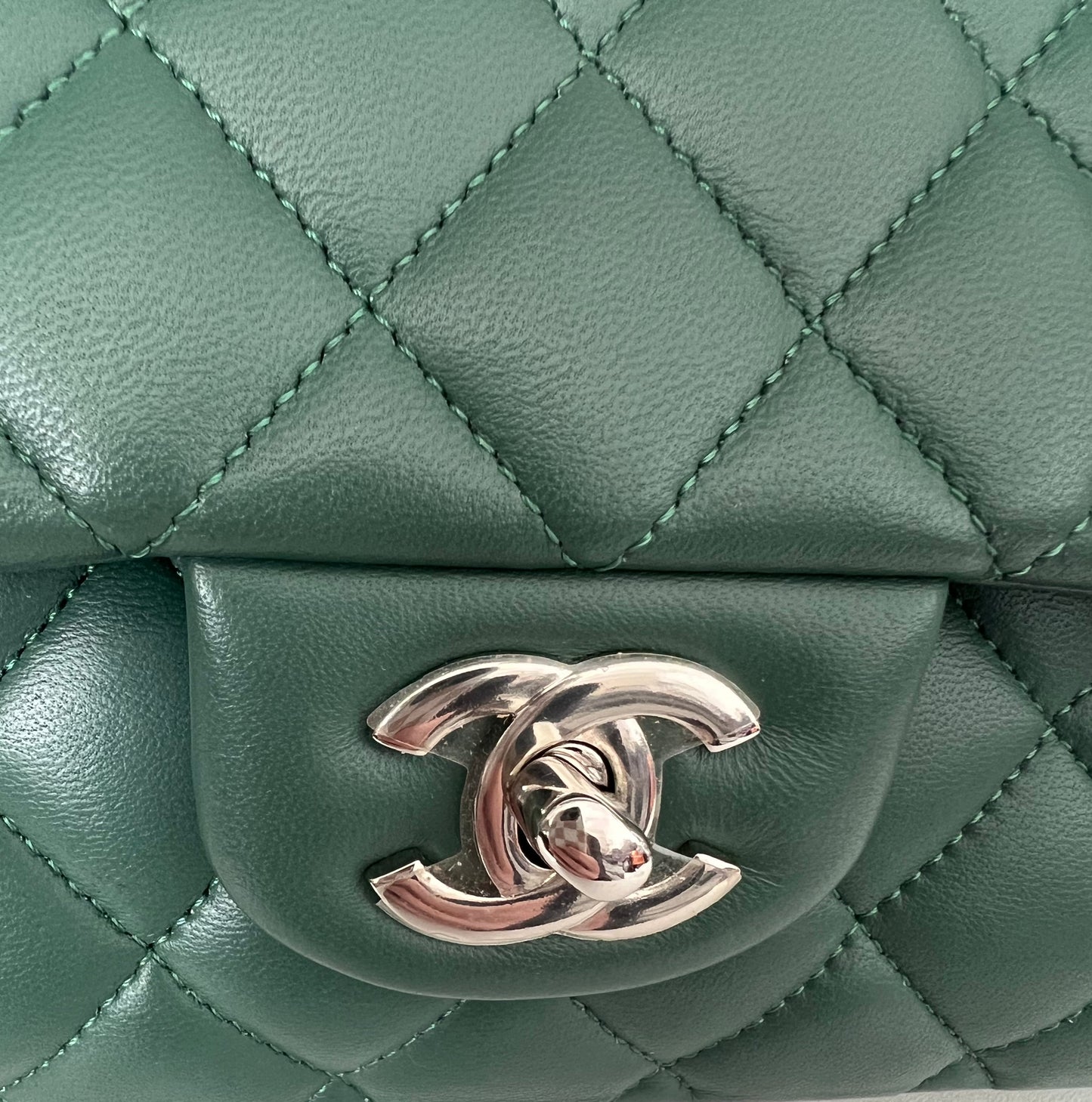 Chanel Green Lambskin Medium Classic Double Flap - Rare Colorway