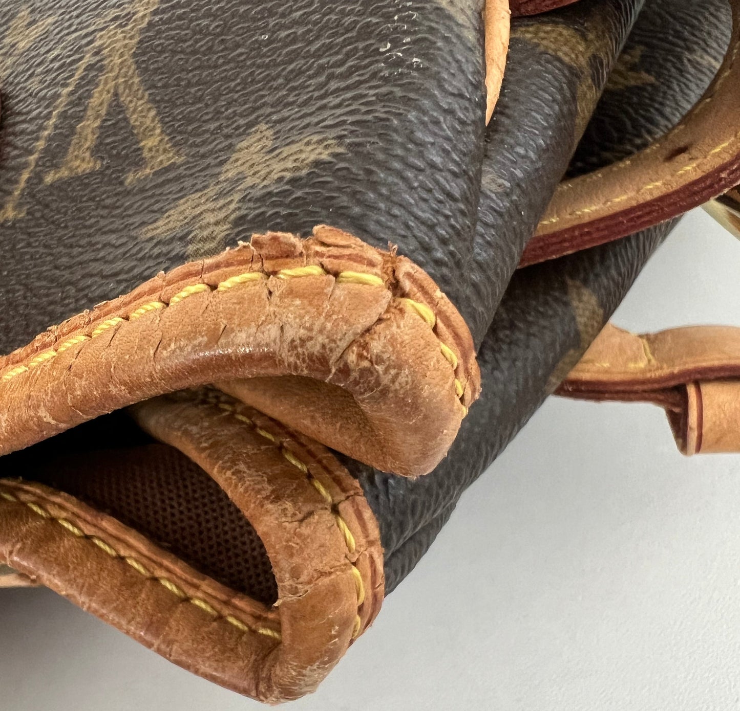 Louis Vuitton Monogram Batignolles PM