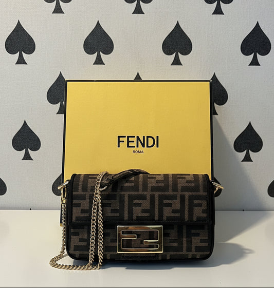 Fendi Midi Chain Zucca Baguette