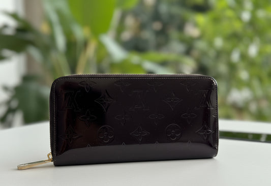 Louis Vuitton Amarante Vernis Zip Wallet