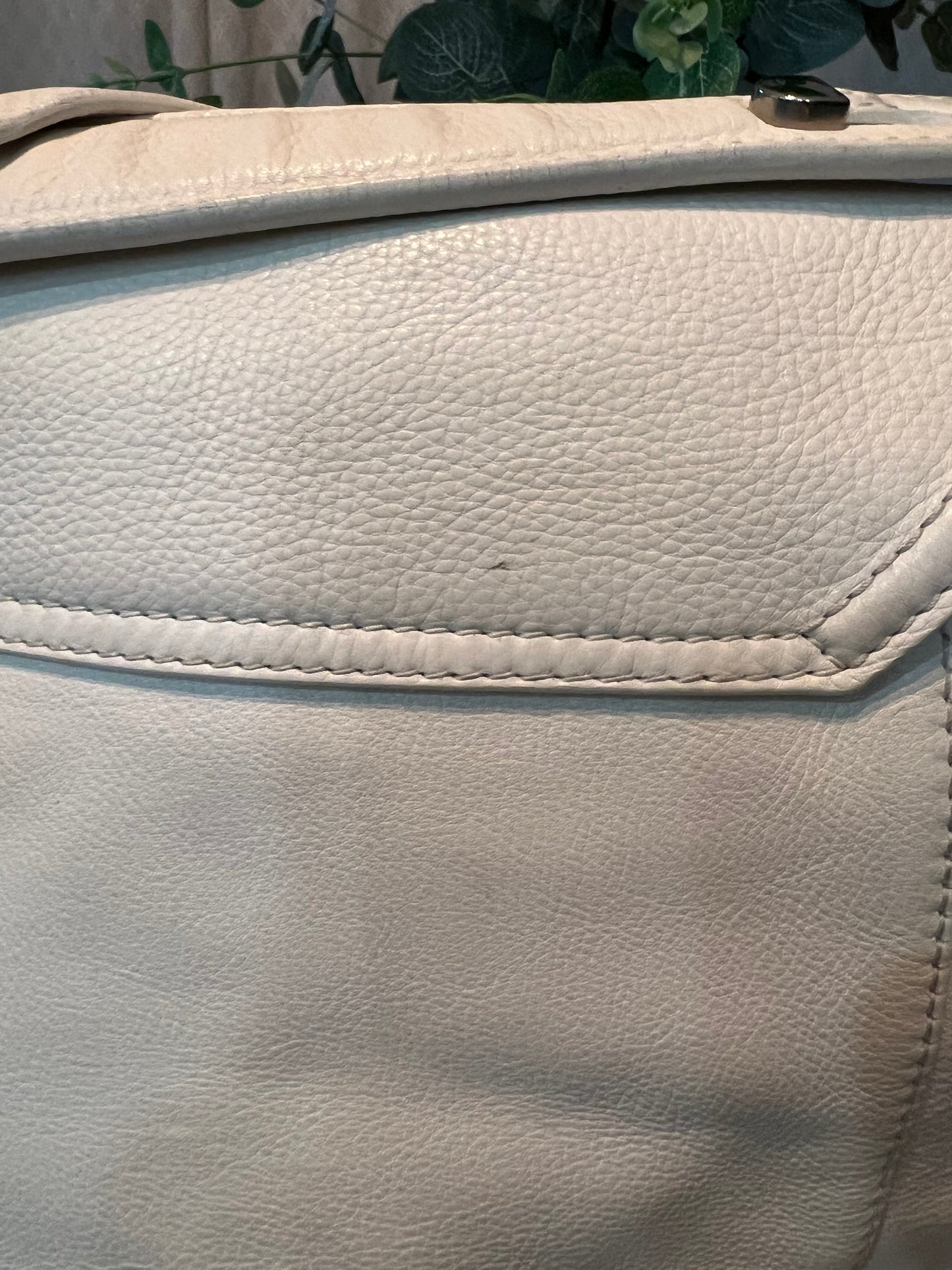 Gucci  Large Techno Horsebit White Leather Hobo