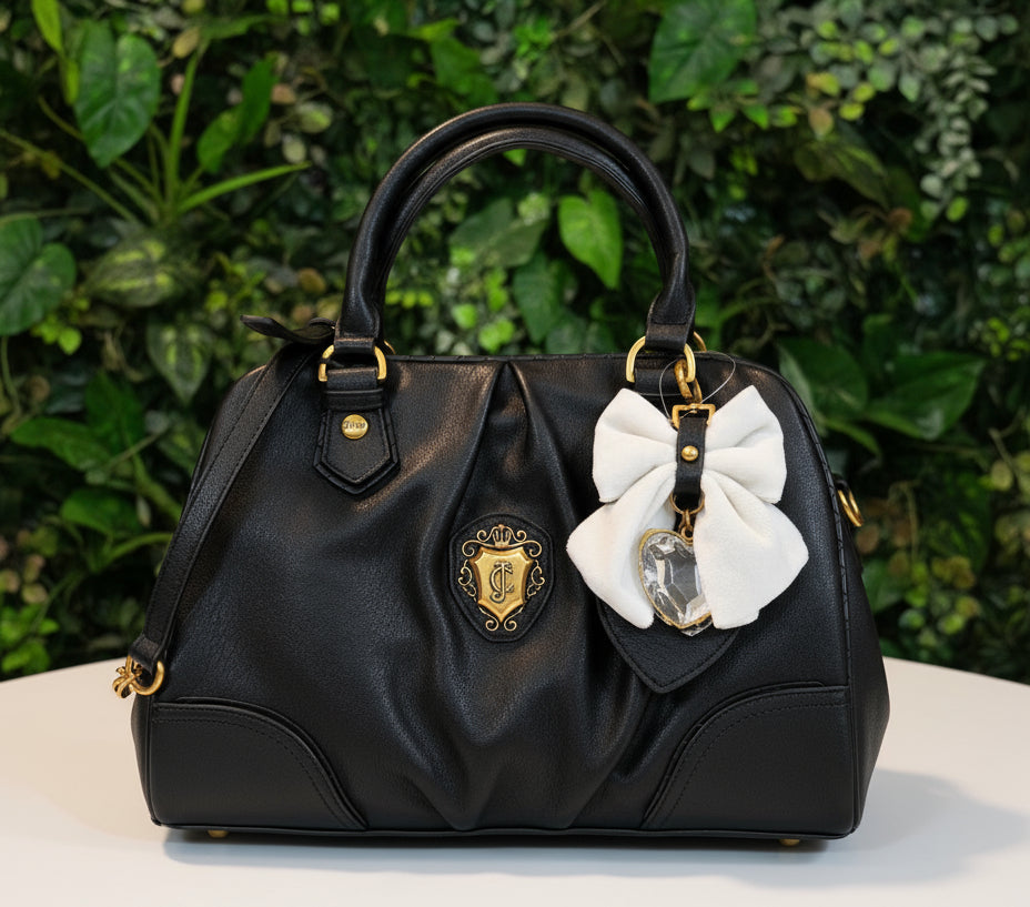 Juicy Black Daydreamer