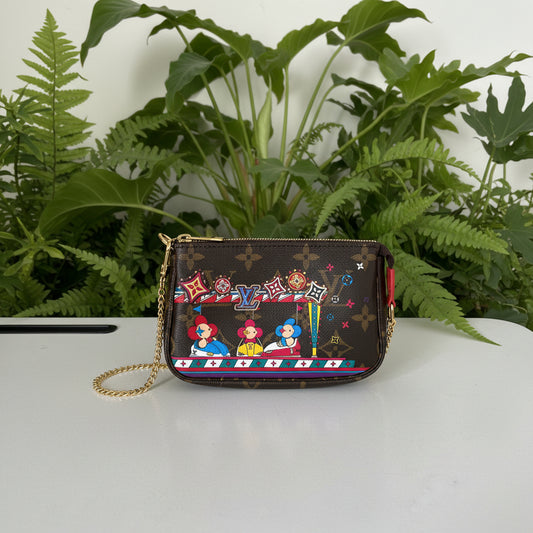 Louis Vuitton Christmas Animation Mini Pochette