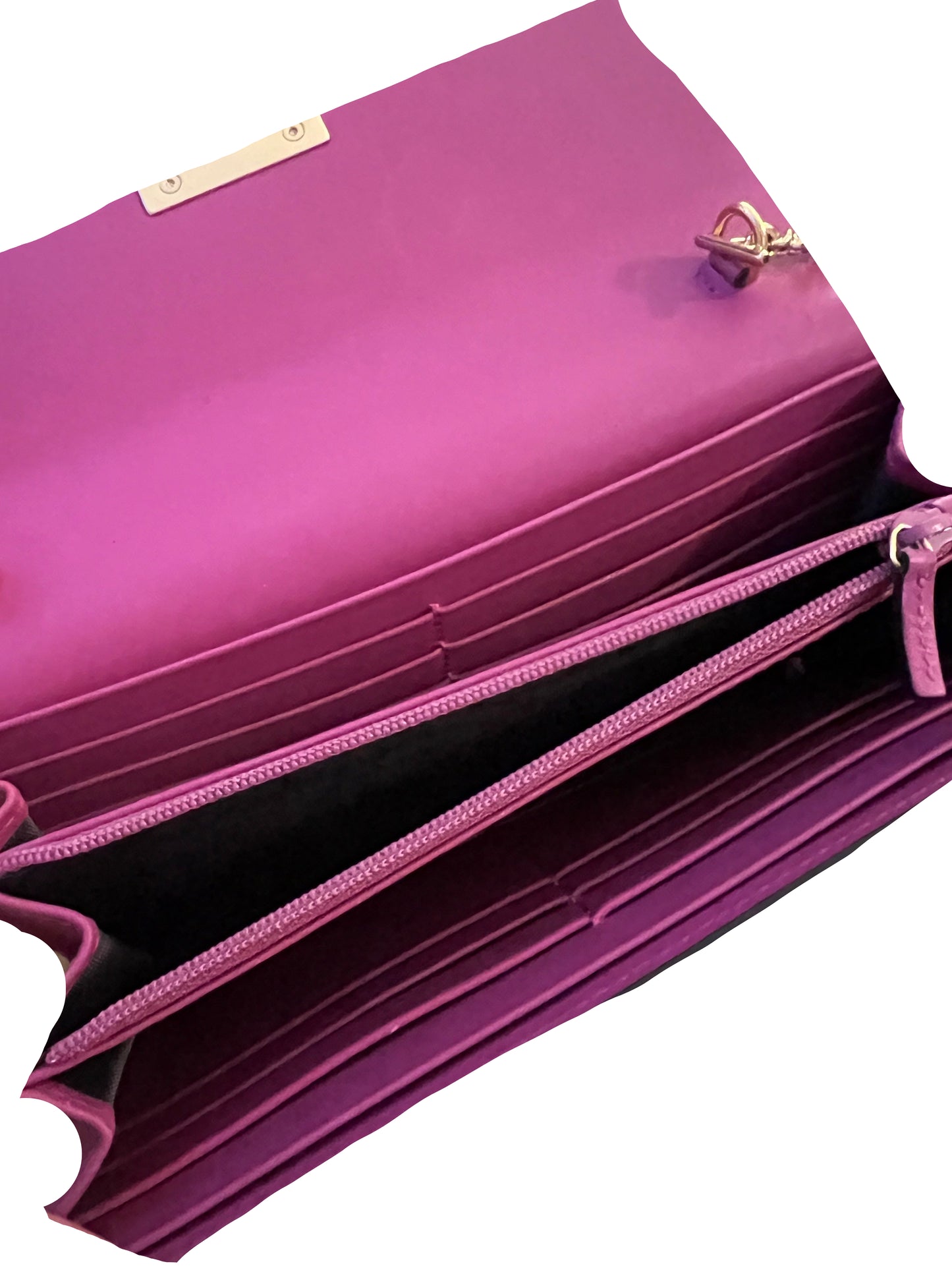 Gucci Supreme GG Wallet on Chain