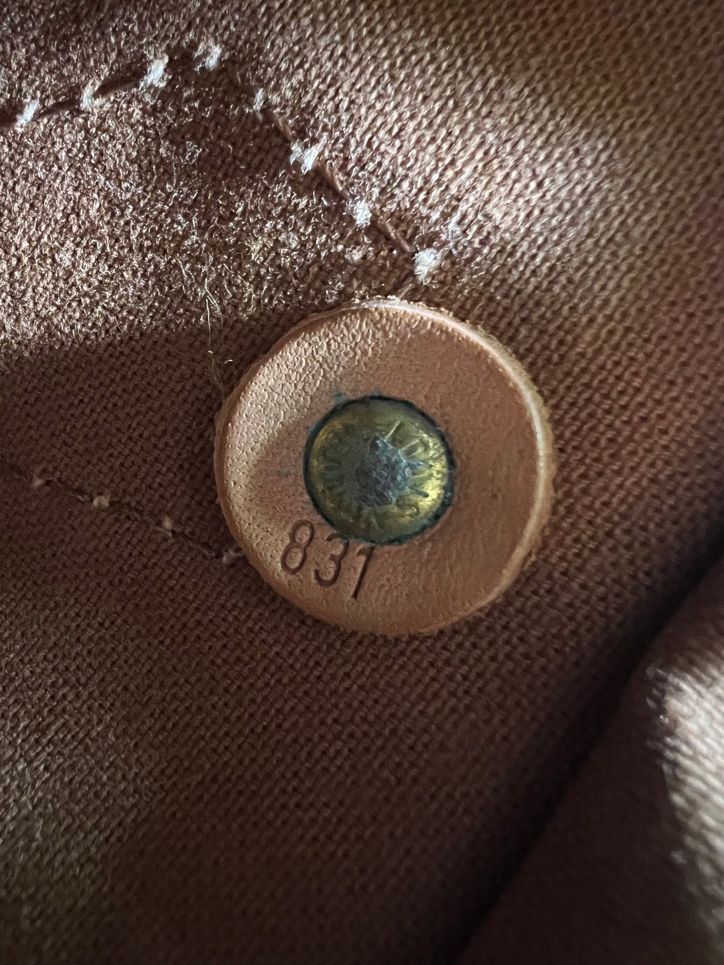 Louis Vuitton Monogram Speedy 25
