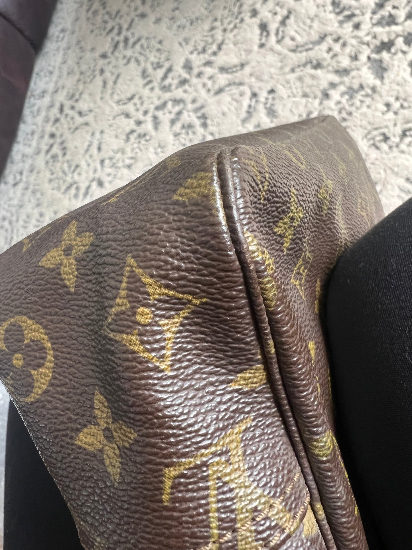 Louis Vuitton Monogram Trousse 28