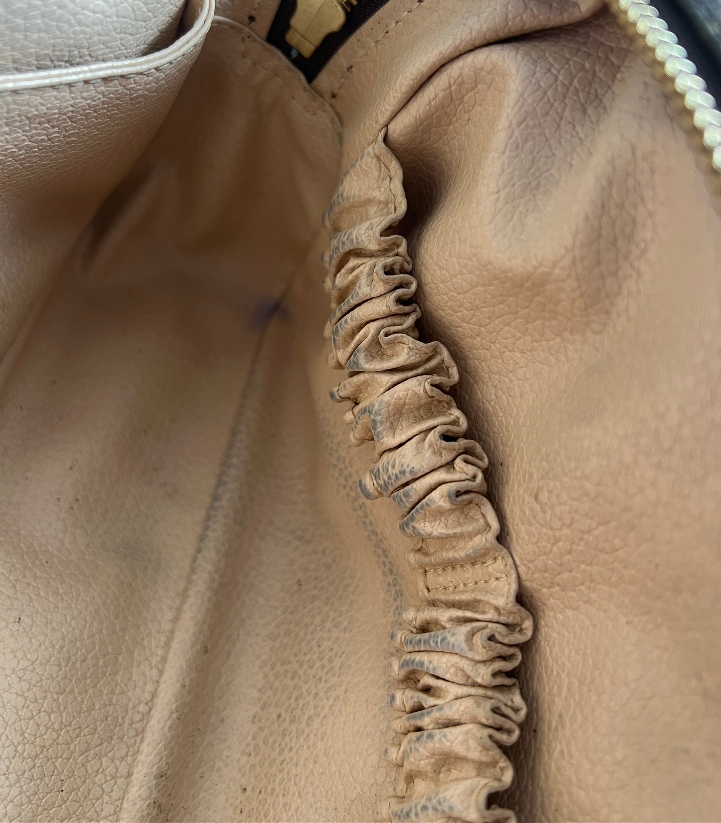 Louis Vuitton Monogram Trousse 28