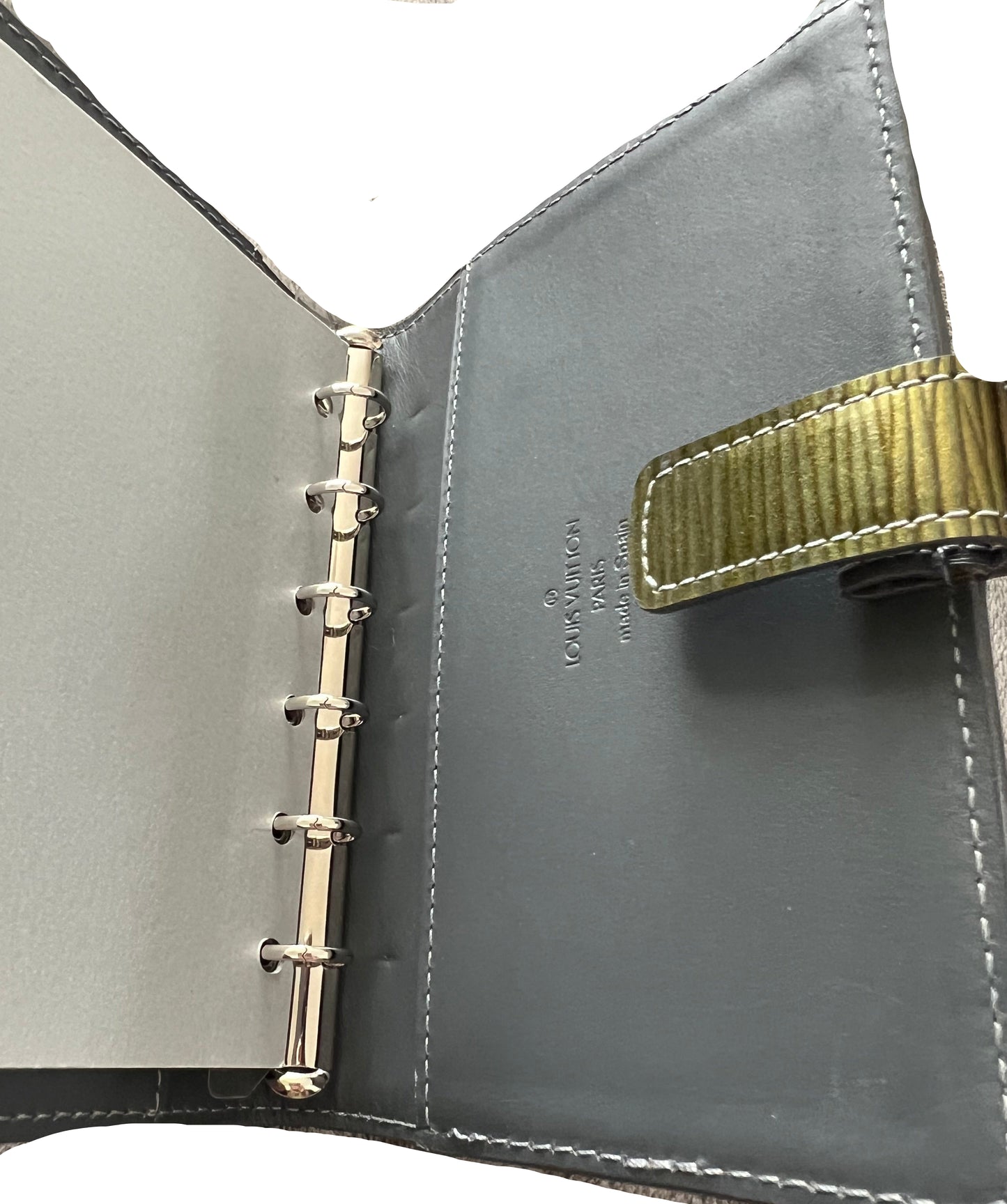 Louis Vuitton Olive Epi Agenda