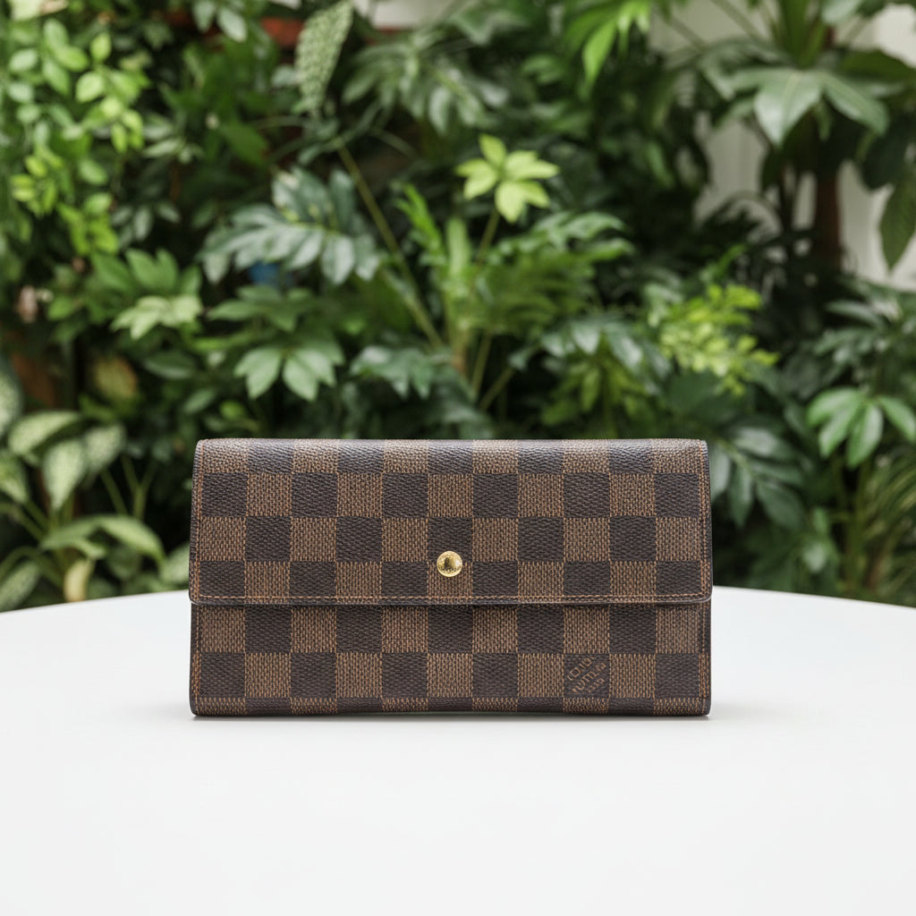 Louis Vuitton Damier Ebene International Wallet