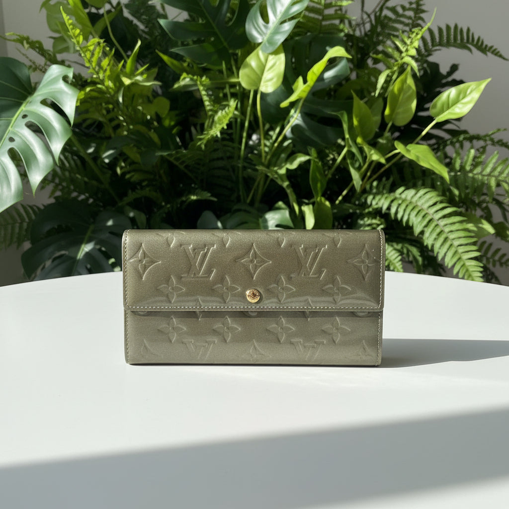 Louis Vuitton Vernis Sarah Wallet