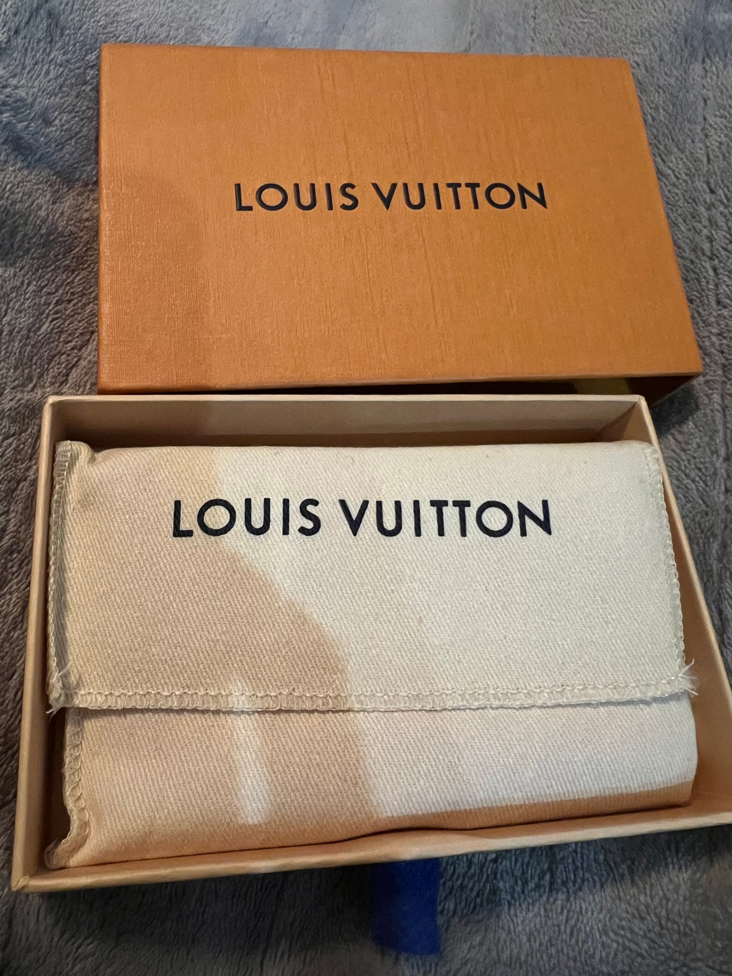 Louis Vuitton Monogram Pink Key Cles