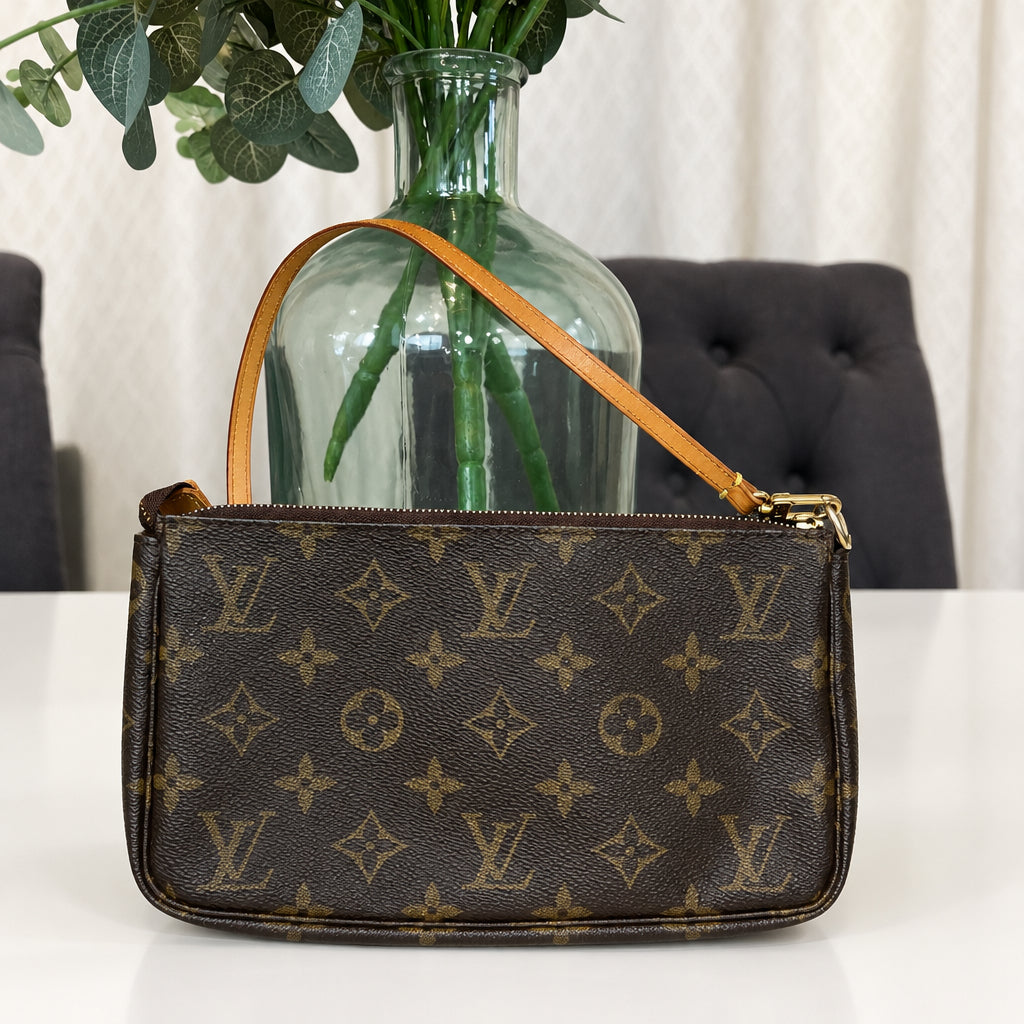 Louis Vuitton Monogram Pochette ‘01