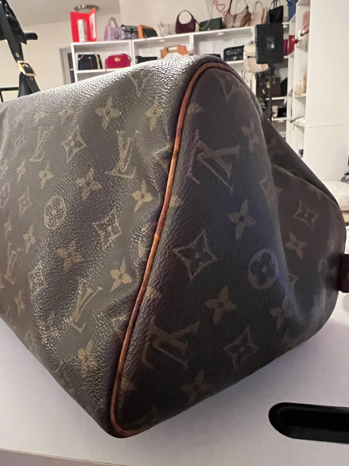Louis Vuitton Speedy 30