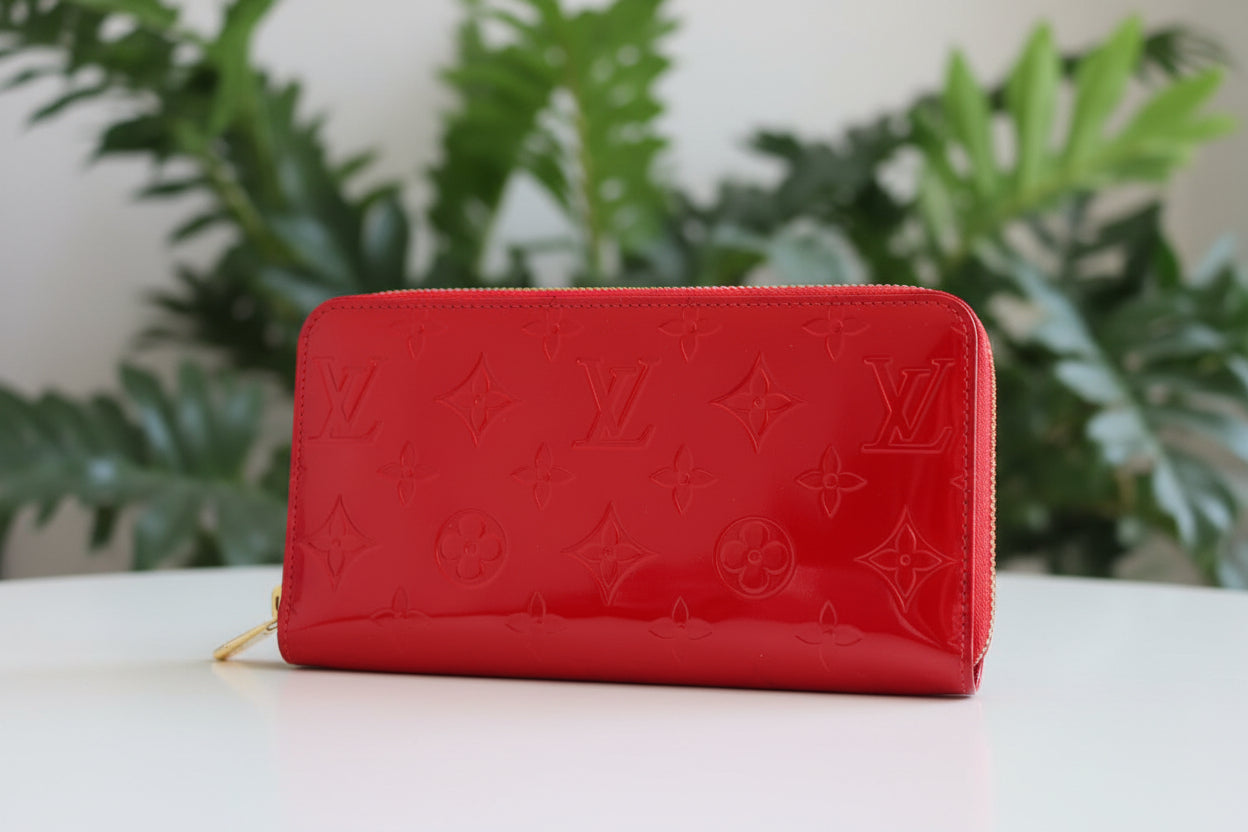 Louis Vuitton Vernis Zip Wallet