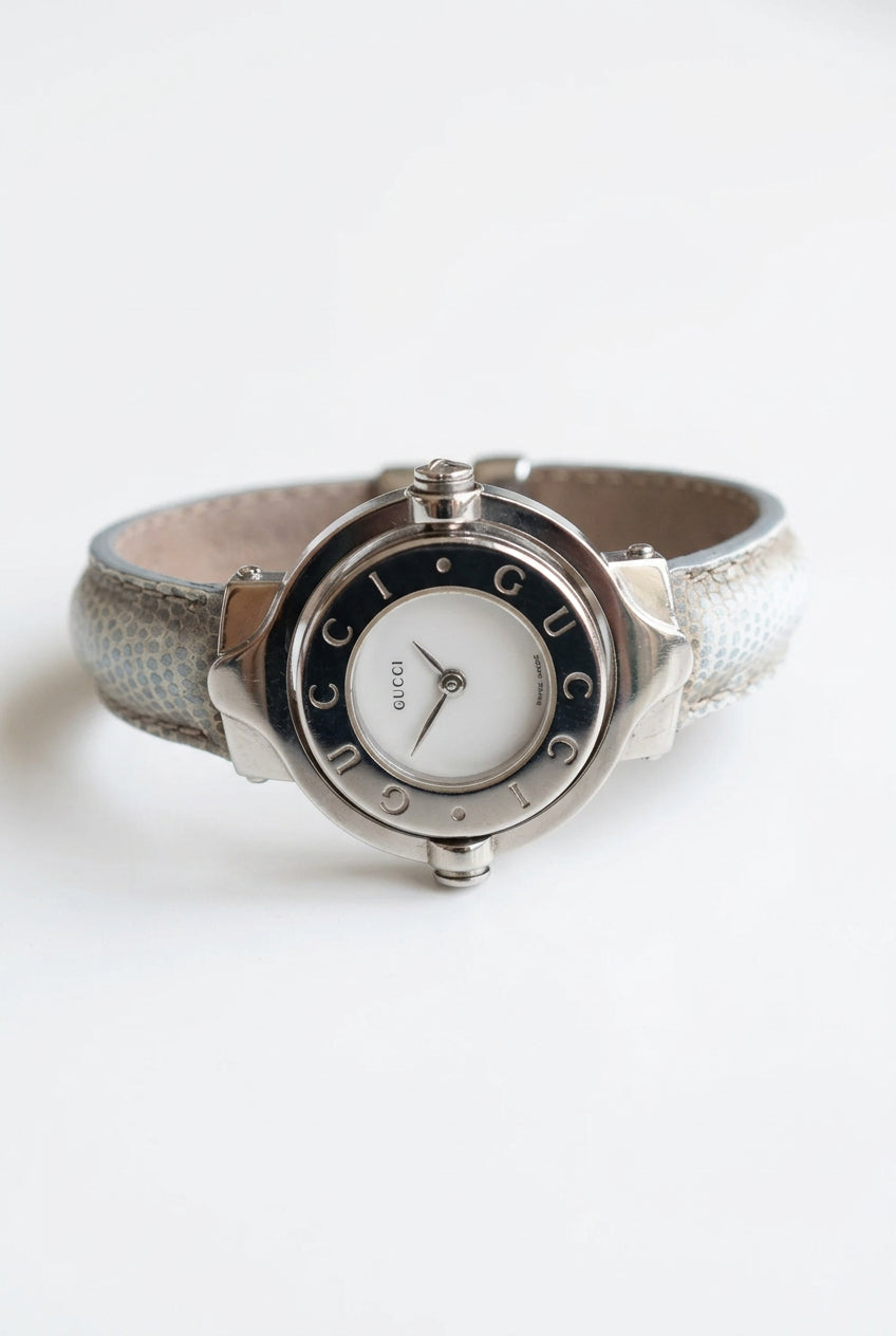 Gucci Vintage 6600 Silver Reversible Bracelet Watch