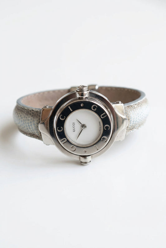 Gucci Vintage 6600 Silver Reversible Bracelet Watch