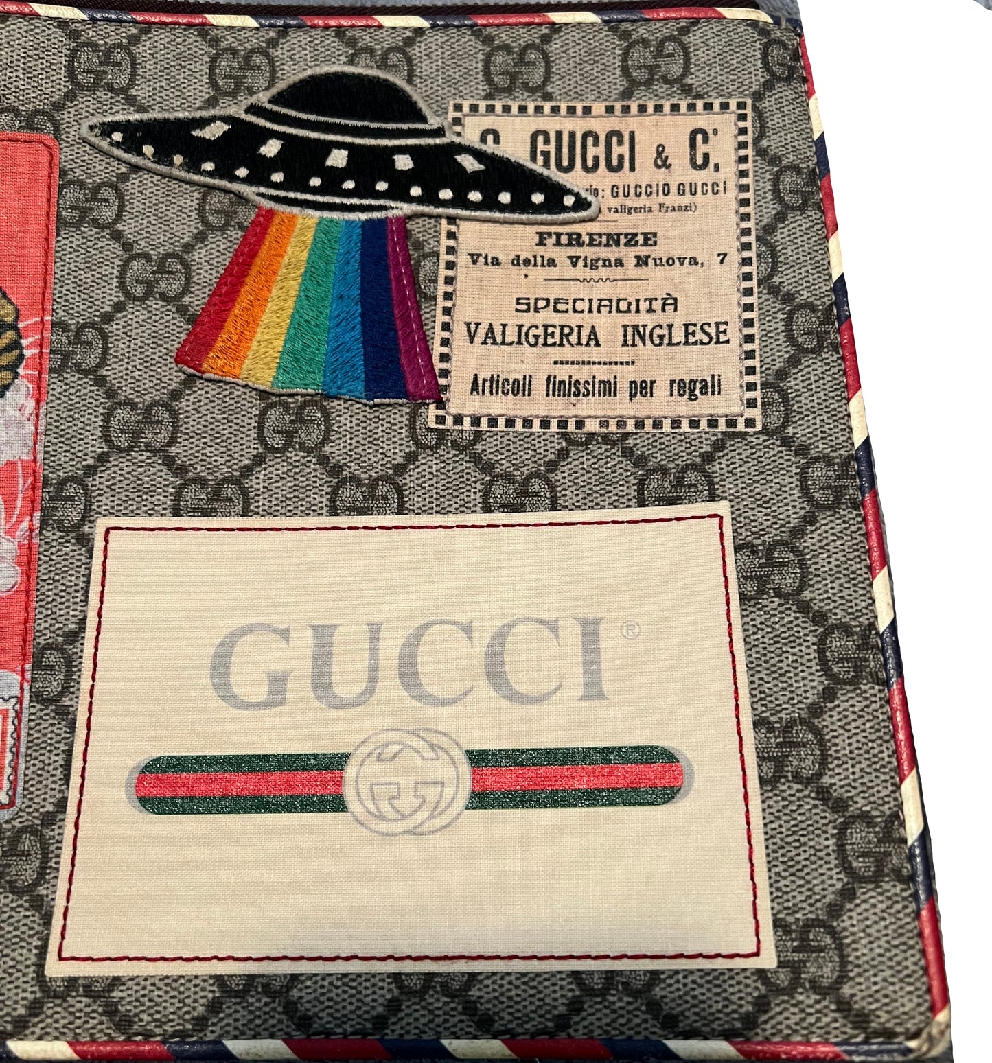 Gucci Coated Canvas GG Supreme Monogram Courrier Embroidered UFO Pouch