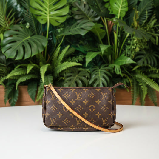 Louis Vuitton Monogram Pochette
