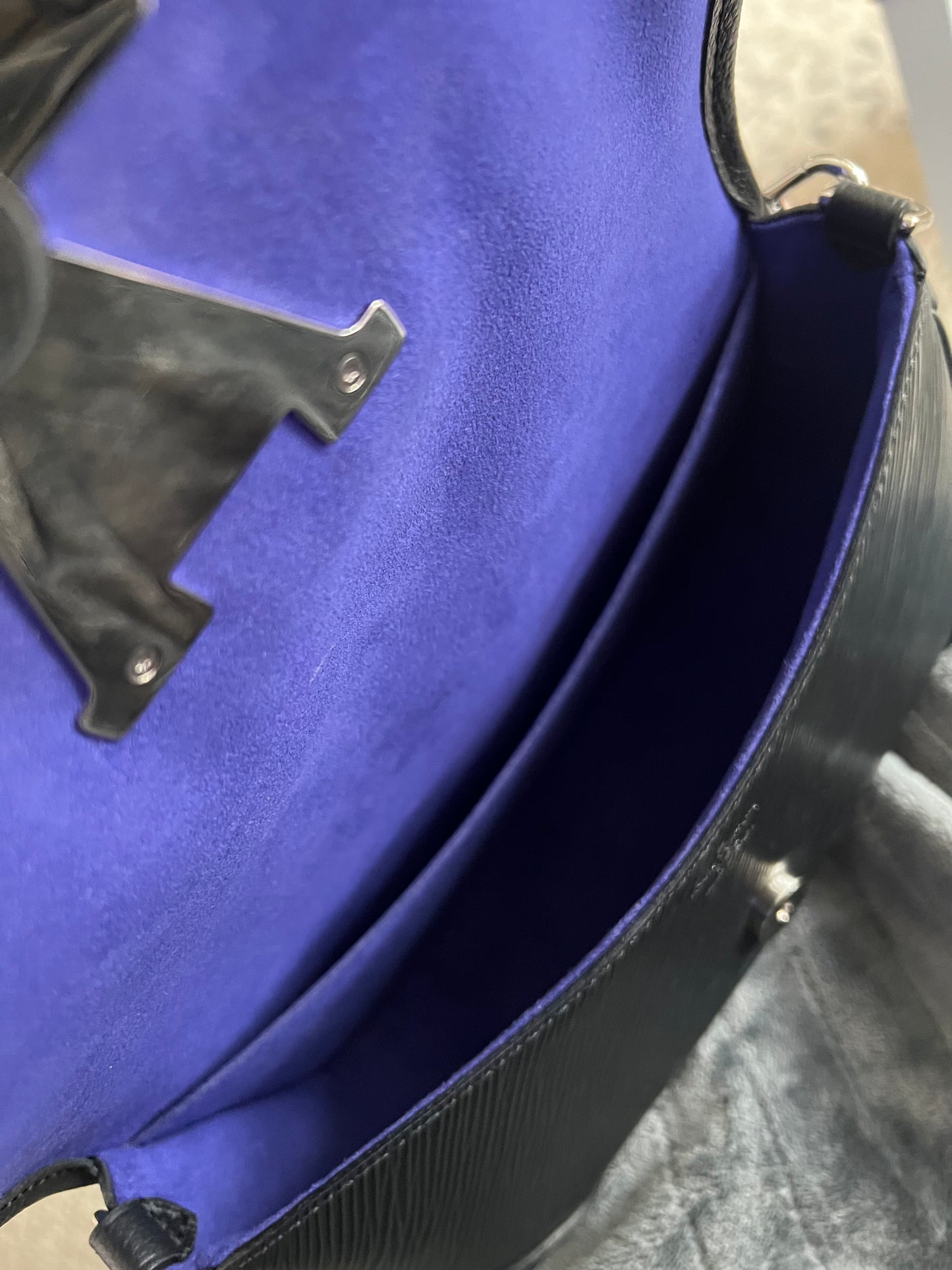 Louis Vuitton Buci Shoulder Bag